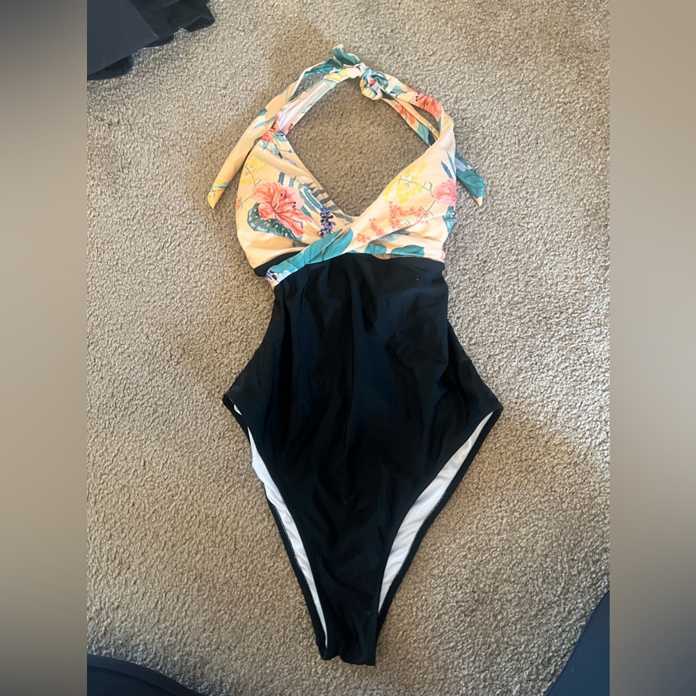 Cupshe bathing suit